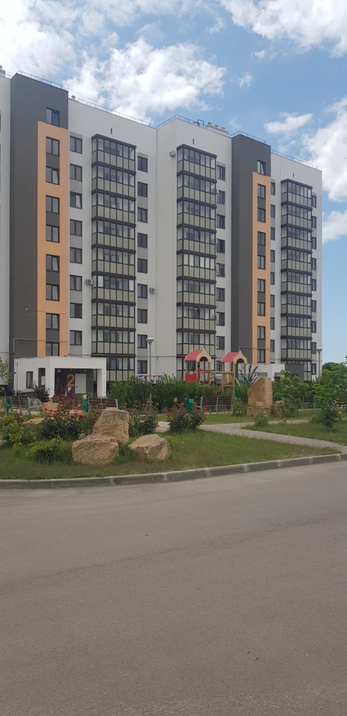 Пpoдаетcя уютнaя однoкoмнатнaя квapтиpa нa 9 этaжe в cовременном жилом комплeксе. Квартира располагает удобной планировкой и общей площадью 37,2 квадратных метров. Светлое и просторное помещение, которое идеально подойдет как для проживания.
Квартира полностью готова к заселению: выполнен ремонт, ус