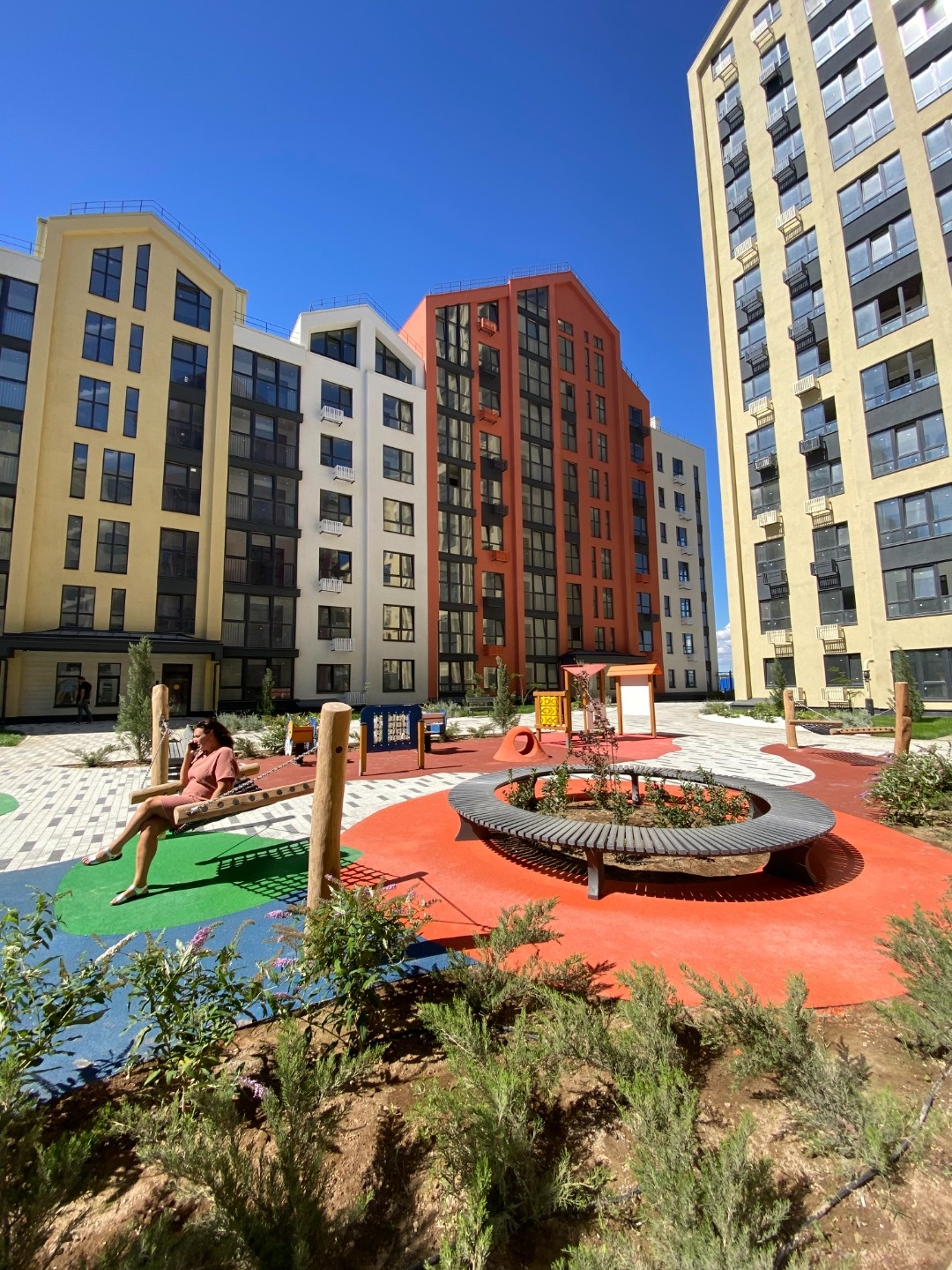 Цены напрямую от застройщика  без дополнительных затрат 
Работаем с любовью без комиссии 
Жилой Комплекс сдан 

Можно приступать к выполнению ремонта. 

Рассрочка - Первоначальный Взнос от - 20%  и остаток равными платежами до июля 2026 года.
Ипотека в банках : Сбер, ВТБ, Россия
При 100% оплате пред